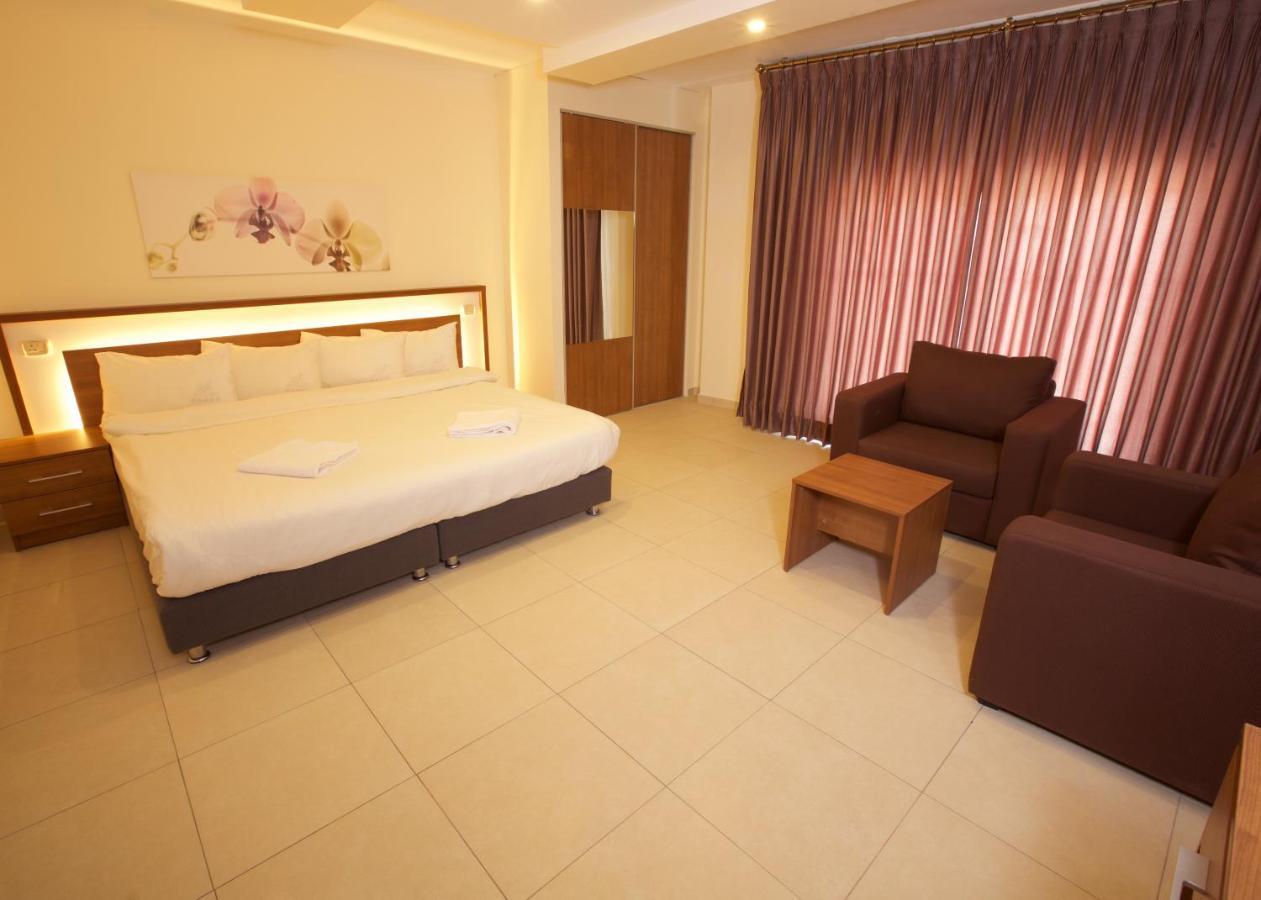 Lujain Hotel فندق النور واللجين Amman Exterior foto
