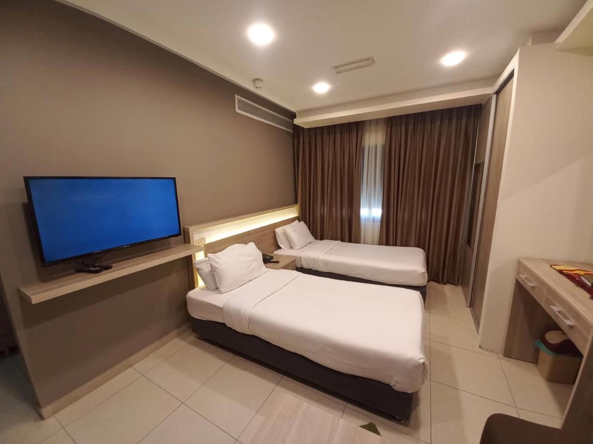 Lujain Hotel فندق النور واللجين Amman Exterior foto