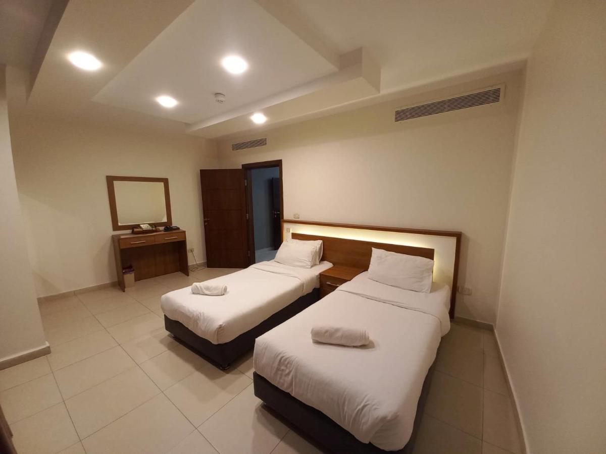 Lujain Hotel فندق النور واللجين Amman Exterior foto