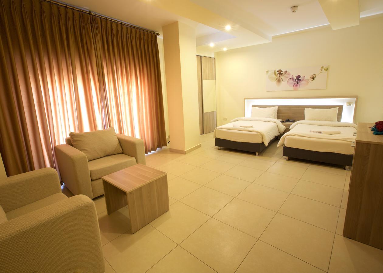 Lujain Hotel فندق النور واللجين Amman Zimmer foto
