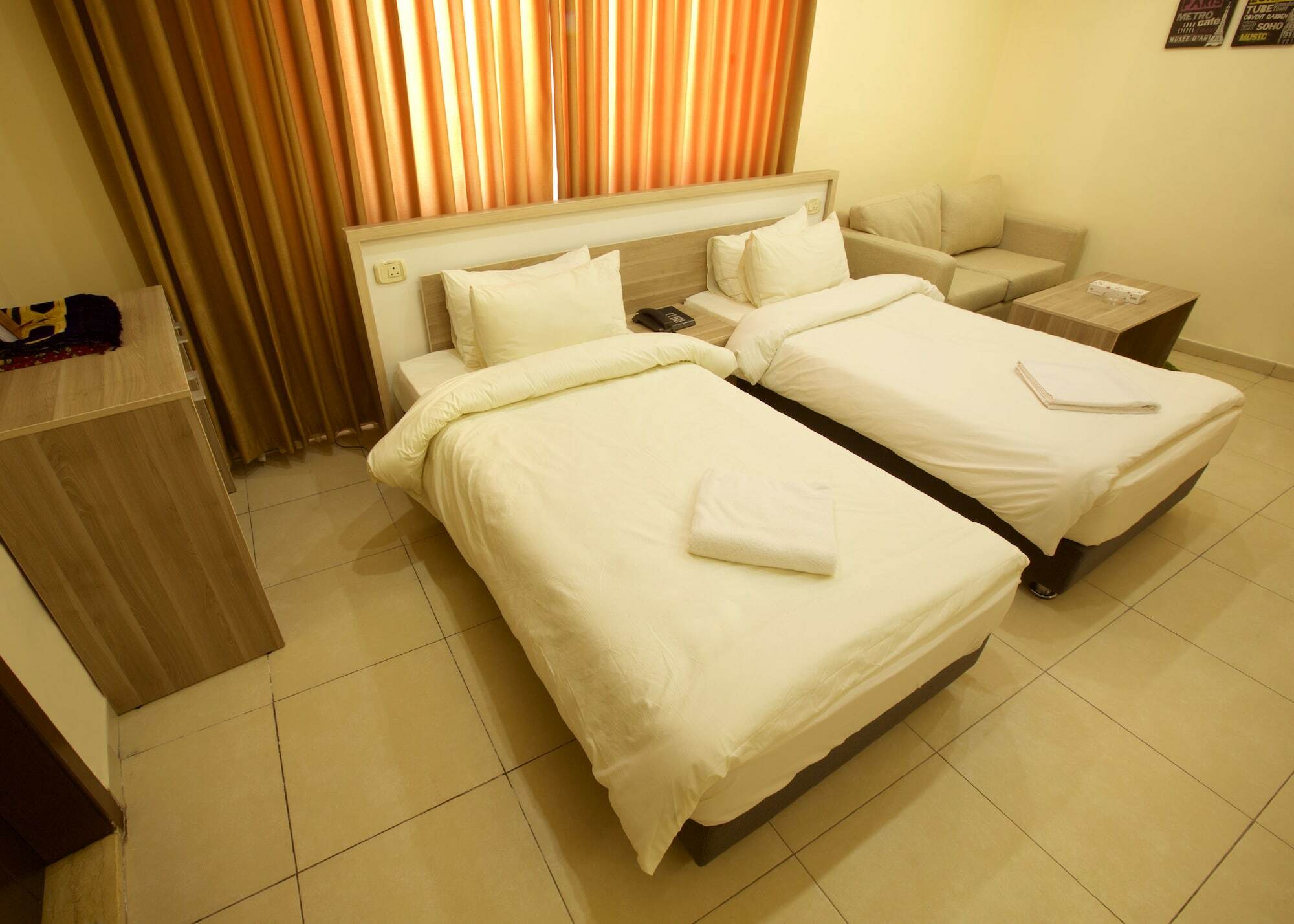 Lujain Hotel فندق النور واللجين Amman Exterior foto
