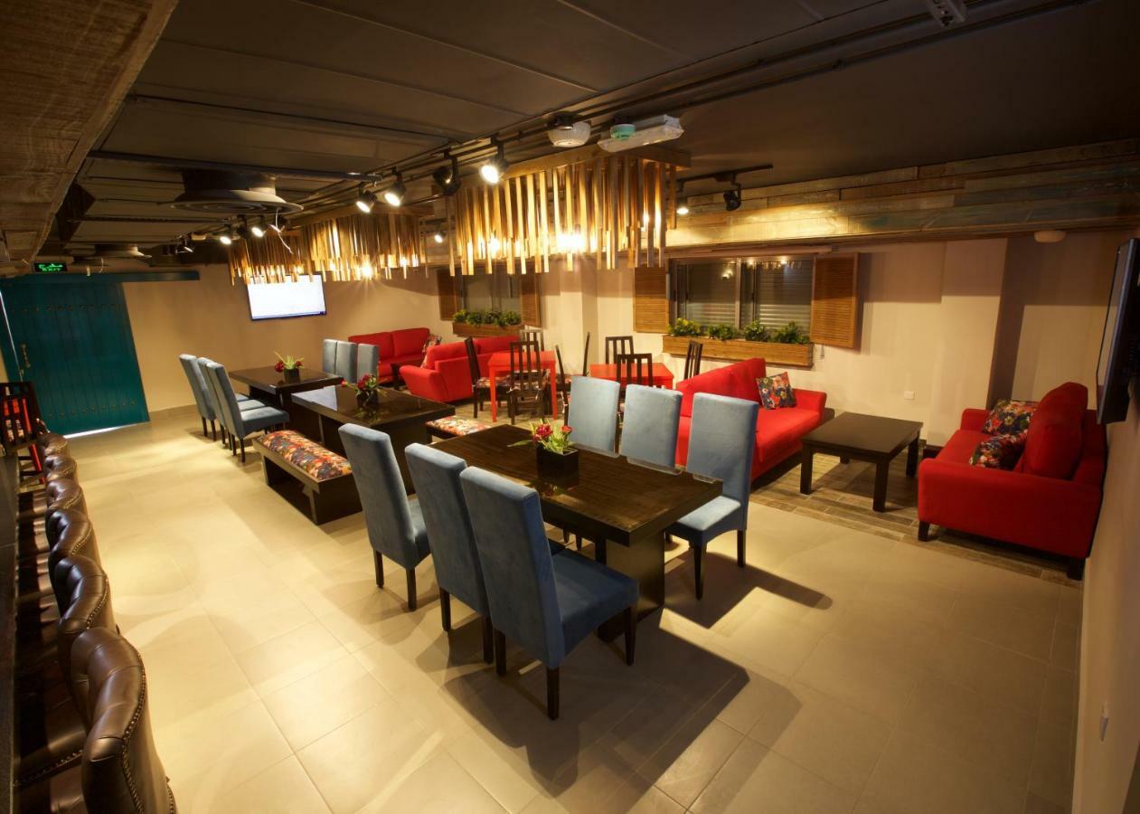 Lujain Hotel فندق النور واللجين Amman Exterior foto